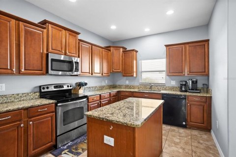 House in Wimauma, Florida 4 bedrooms, 230.58 sq.m. № 1443791 - photo 10