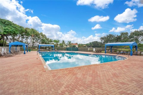 Villa ou maison à vendre à Weston, Floride: 4 chambres, 198.16 m2 № 1976983 - photo 15