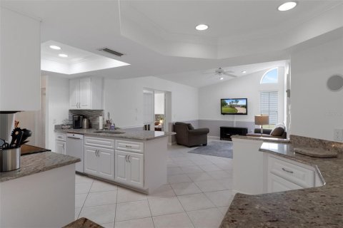 Villa ou maison à vendre à Spring Hill, Floride: 2 chambres, 173.36 m2 № 2237159 - photo 15