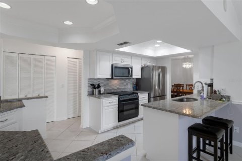 Villa ou maison à vendre à Spring Hill, Floride: 2 chambres, 173.36 m2 № 2237159 - photo 16