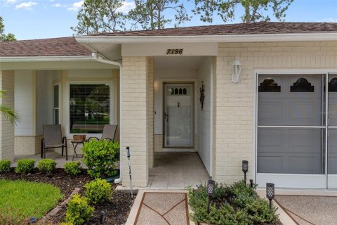Villa ou maison à vendre à Spring Hill, Floride: 2 chambres, 173.36 m2 № 2237159 - photo 5