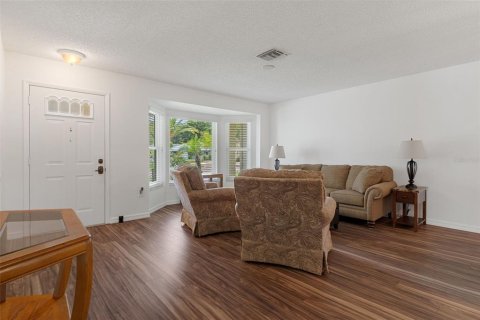 Villa ou maison à vendre à Spring Hill, Floride: 2 chambres, 173.36 m2 № 2237159 - photo 9