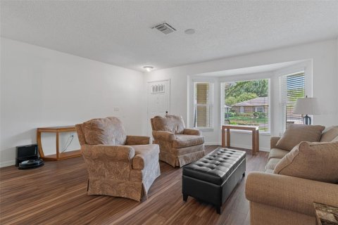 Villa ou maison à vendre à Spring Hill, Floride: 2 chambres, 173.36 m2 № 2237159 - photo 8