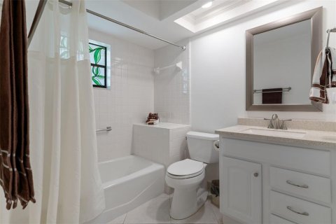 Villa ou maison à vendre à Spring Hill, Floride: 2 chambres, 173.36 m2 № 2237159 - photo 30