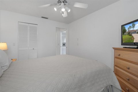 Villa ou maison à vendre à Spring Hill, Floride: 2 chambres, 173.36 m2 № 2237159 - photo 29