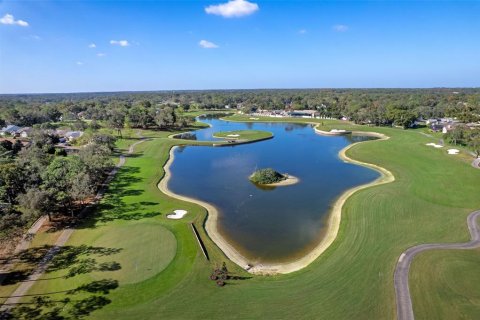 Villa ou maison à vendre à Spring Hill, Floride: 2 chambres, 173.36 m2 № 2237159 - photo 4