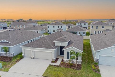 Снять в аренду виллу или дом в Уэсли-Чепел, Флорида 4 комнаты, 235.69м2, № 1906446 - фото 21