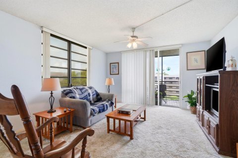 Condo in Pembroke Pines, Florida, 2 bedrooms № 2088413 - photo 15