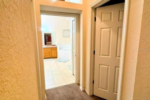Condo in Davenport, Florida, 3 bedrooms  № 1561316 - photo 12