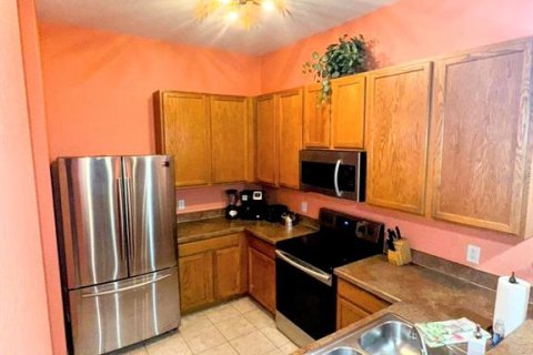 Condo in Davenport, Florida, 3 bedrooms  № 1561316 - photo 7