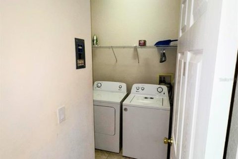 Condo in Davenport, Florida, 3 bedrooms  № 1561316 - photo 25