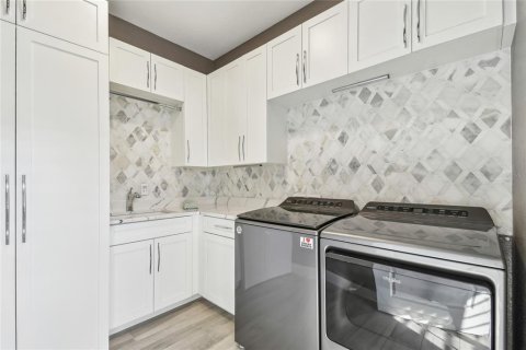 Condo in Indian Shores, Florida, 3 bedrooms  № 1910816 - photo 4