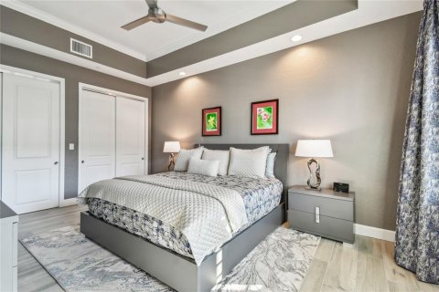 Condo in Indian Shores, Florida, 3 bedrooms  № 1910816 - photo 29