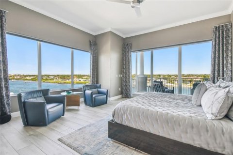 Condo in Indian Shores, Florida, 3 bedrooms  № 1910816 - photo 22