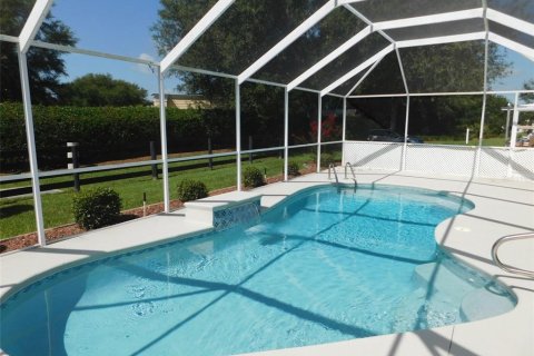House in The Villages, Florida 3 bedrooms, 220.36 sq.m. № 2157257 - photo 8