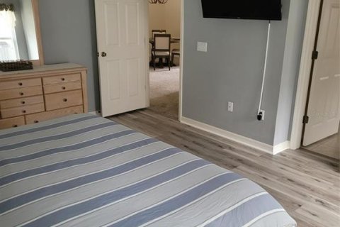 House in The Villages, Florida 3 bedrooms, 220.36 sq.m. № 2157257 - photo 21
