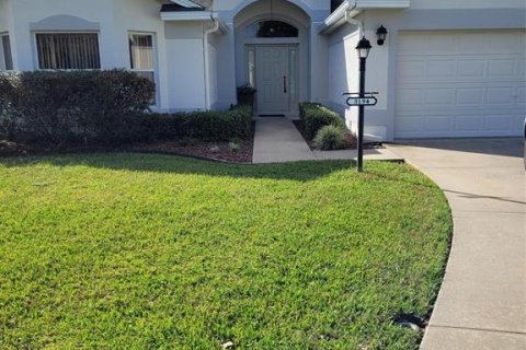House in The Villages, Florida 3 bedrooms, 220.36 sq.m. № 2157257