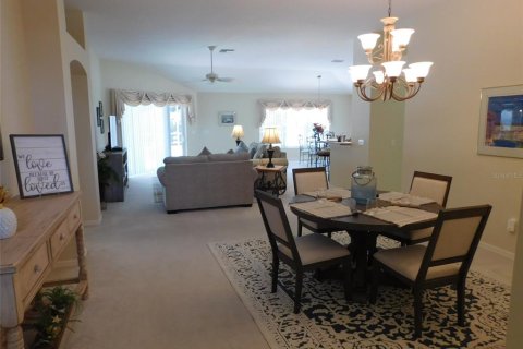 House in The Villages, Florida 3 bedrooms, 220.36 sq.m. № 2157257 - photo 29