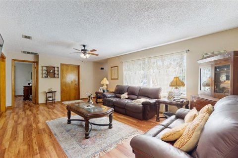 House in Ocala, Florida 3 bedrooms, 154.12 sq.m. № 1819507 - photo 11