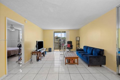Condominio en venta en Miami, Florida, 1 dormitorio, 63.73 m2 № 1801068 - foto 8