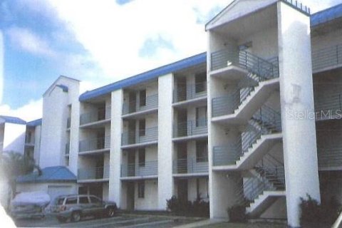 Immobilier commercial à vendre à Tampa, Floride: 2921.78 m2 № 1555513 - photo 3