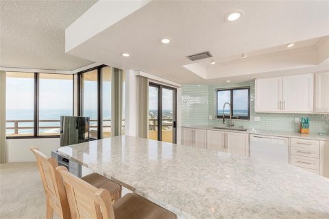 Condo in Daytona Beach, Florida, 2 bedrooms  № 1335406 - photo 5