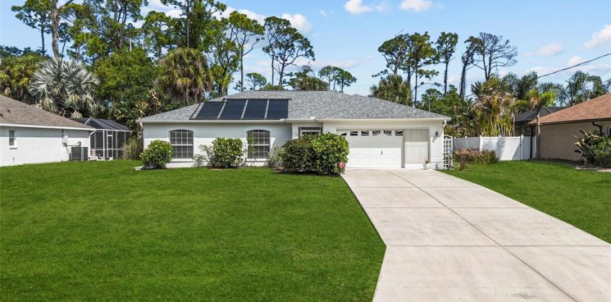 House in North Port, Florida 3 bedrooms, 113.9 sq.m. № 2123444