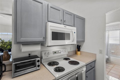 House in North Port, Florida 3 bedrooms, 113.9 sq.m. № 2123444 - photo 27