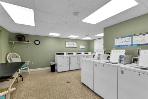 Condominio en venta en Port Charlotte, Florida, 2 dormitorios, 85.38 m2 № 2116536 - foto 27