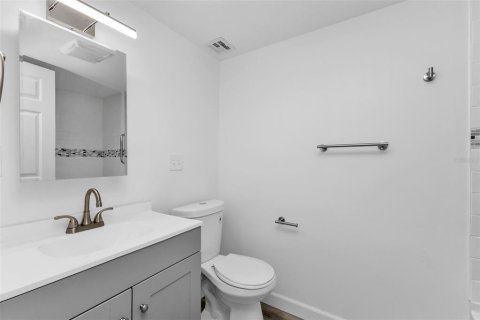 Condominio en venta en Port Charlotte, Florida, 2 dormitorios, 85.38 m2 № 2116536 - foto 23