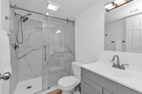Condominio en venta en Port Charlotte, Florida, 2 dormitorios, 85.38 m2 № 2116536 - foto 17