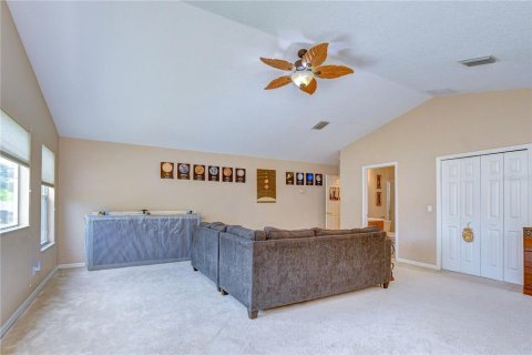 House in Valrico, Florida 5 bedrooms, 287.16 sq.m. № 2198887 - photo 27