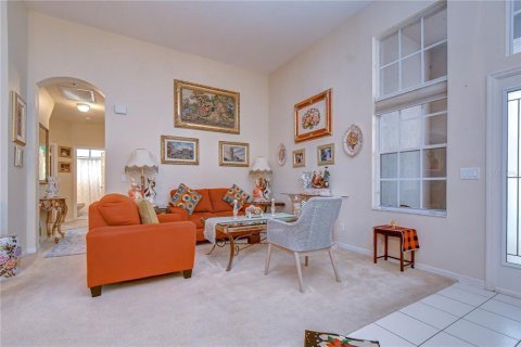 House in Valrico, Florida 5 bedrooms, 287.16 sq.m. № 2198887 - photo 7