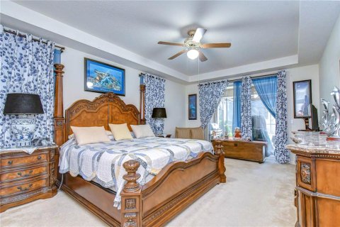 House in Valrico, Florida 5 bedrooms, 287.16 sq.m. № 2198887 - photo 15