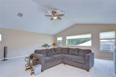 House in Valrico, Florida 5 bedrooms, 287.16 sq.m. № 2198887 - photo 26