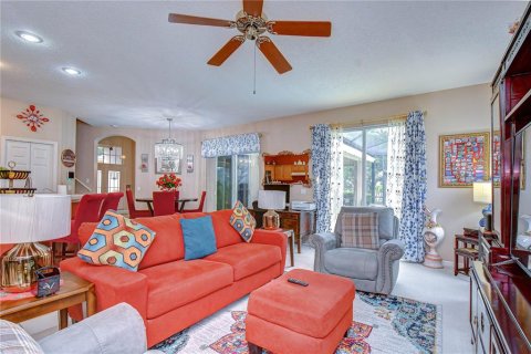 House in Valrico, Florida 5 bedrooms, 287.16 sq.m. № 2198887 - photo 13