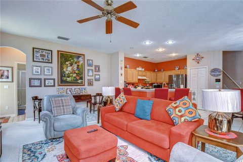 House in Valrico, Florida 5 bedrooms, 287.16 sq.m. № 2198887 - photo 14