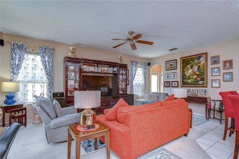 House in Valrico, Florida 5 bedrooms, 287.16 sq.m. № 2198887 - photo 12