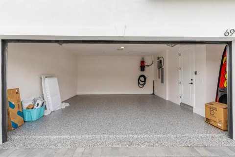 Townhouse in Fort Lauderdale, Florida 4 bedrooms, 168.25 sq.m. № 2078398 - photo 9