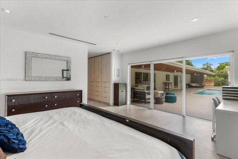 Villa ou maison à vendre à Pinecrest, Floride: 6 chambres, 328.69 m2 № 1964448 - photo 27