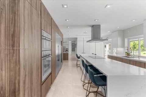 Villa ou maison à vendre à Pinecrest, Floride: 6 chambres, 328.69 m2 № 1964448 - photo 17