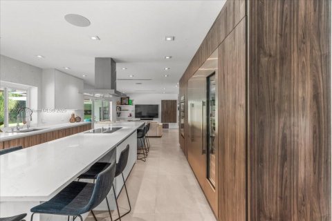 Villa ou maison à vendre à Pinecrest, Floride: 6 chambres, 328.69 m2 № 1964448 - photo 24