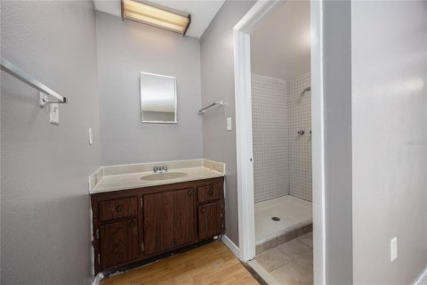 Condo in Gainesville, Florida, 2 bedrooms  № 1858264 - photo 15