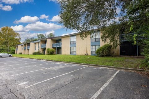 Condo in Gainesville, Florida, 2 bedrooms  № 1858264 - photo 26