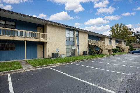 Condo in Gainesville, Florida, 2 bedrooms  № 1858264 - photo 21