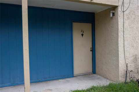 Condo in Gainesville, Florida, 2 bedrooms  № 1858264 - photo 19