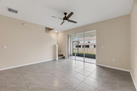 Townhouse in Plant City, Florida 3 bedrooms, 156.17 sq.m. № 2208494 - photo 6