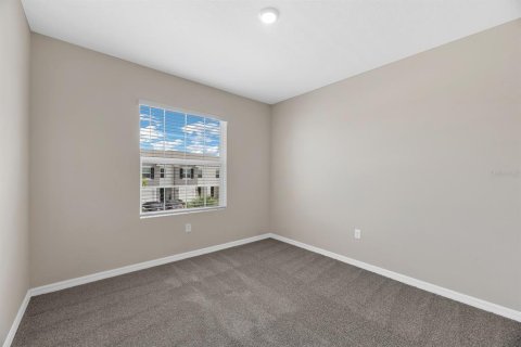 Townhouse in Plant City, Florida 3 bedrooms, 156.17 sq.m. № 2208494 - photo 19