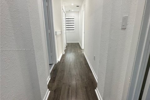 Adosado en venta en Homestead, Florida, 4 dormitorios, 132.2 m2 № 1955451 - foto 9