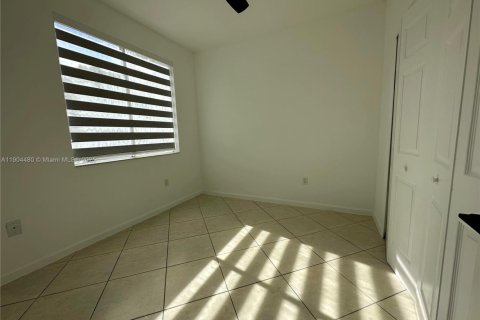 Adosado en venta en Homestead, Florida, 4 dormitorios, 132.2 m2 № 1955451 - foto 5